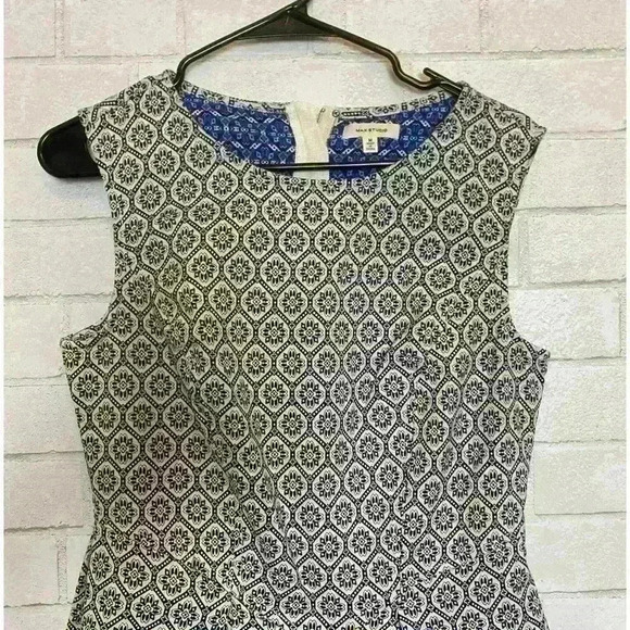 Max Studio pleated Printed Dress size Medium - Picture 2 of 7